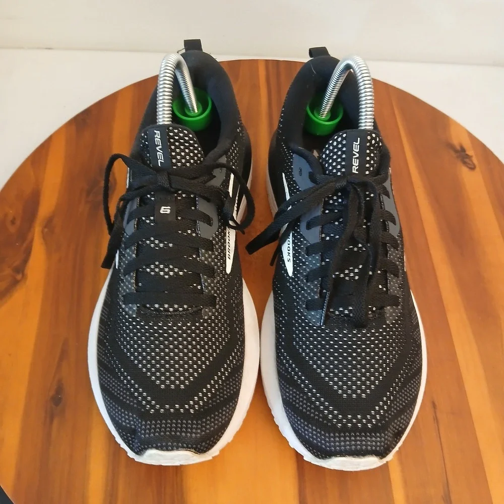 Brooks Revel 6 Women 9 Black Running Shoes Sneakers 1203861B012